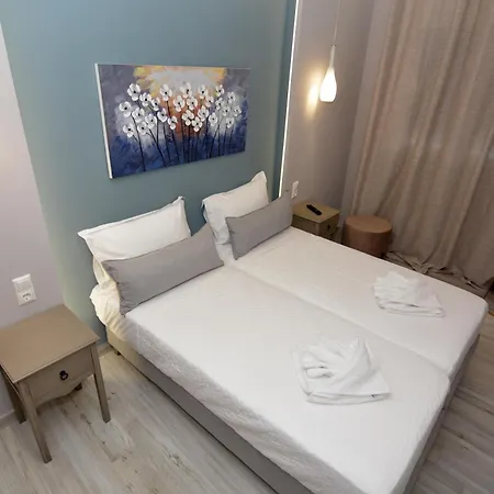Chic Living 3 *